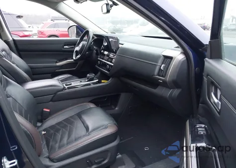 2022 Nissan Pathfinder Platinum 4Wd from USA, damaged, VIN 5N1DR3DK6NC265382